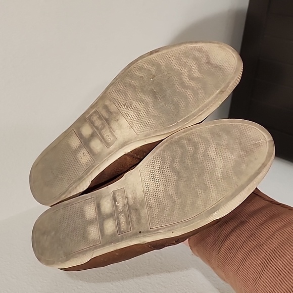 Frye slip on flats - Picture 3 of 4